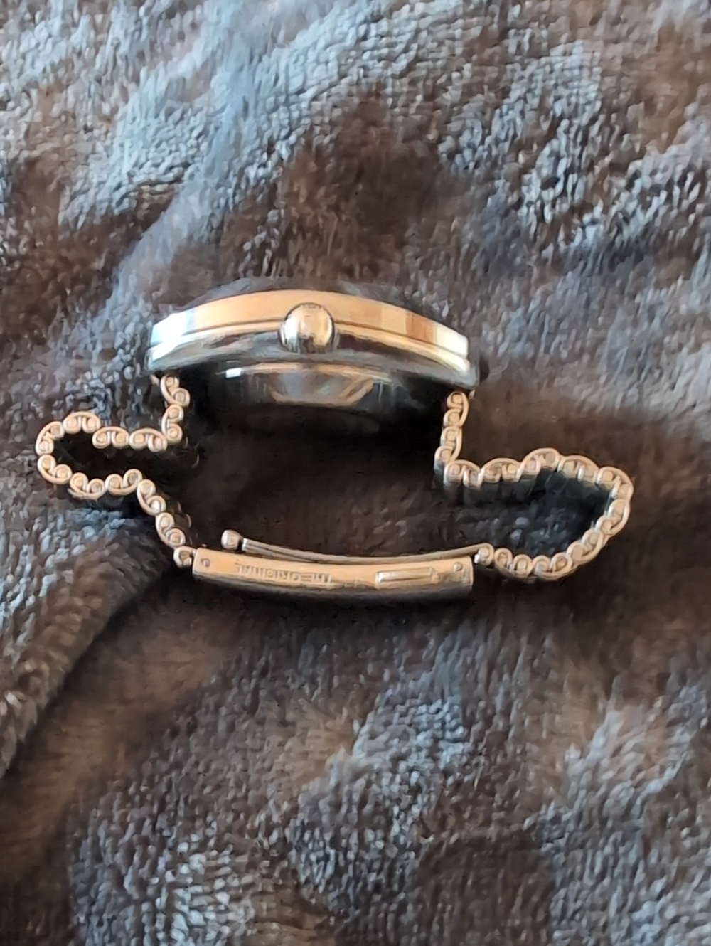 Rado DIASTAR  Men's Watch with Textured Crystal Dial With Sapphires Stones - Picture 5 of 7